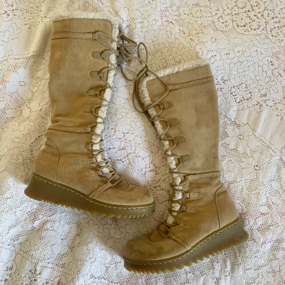 Aldo Shoes - Vintage Aldo beige platform boots